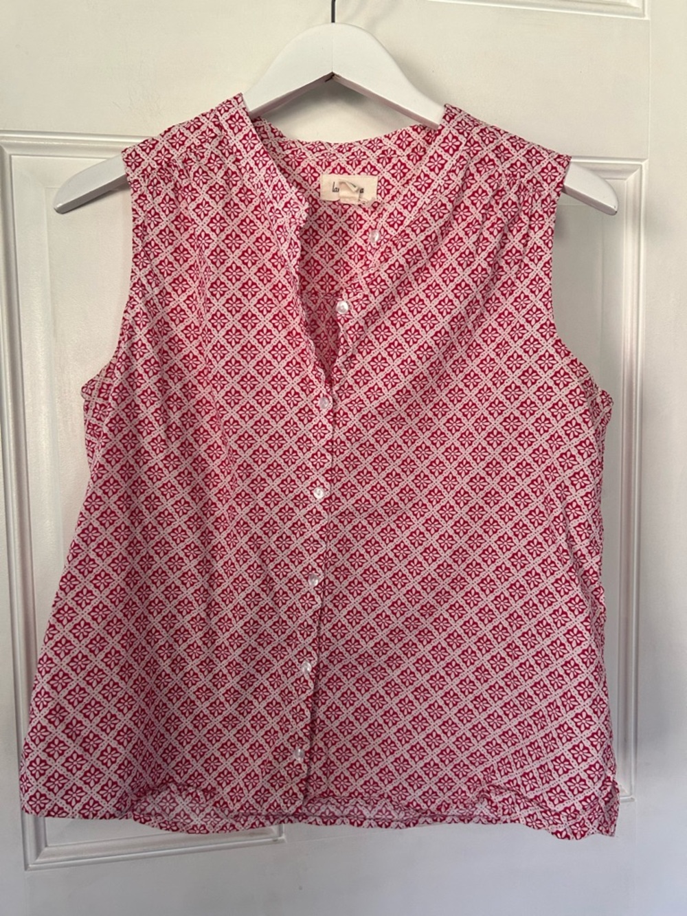 Women’s Pink Patterned Button-Front Sleeveless Tank